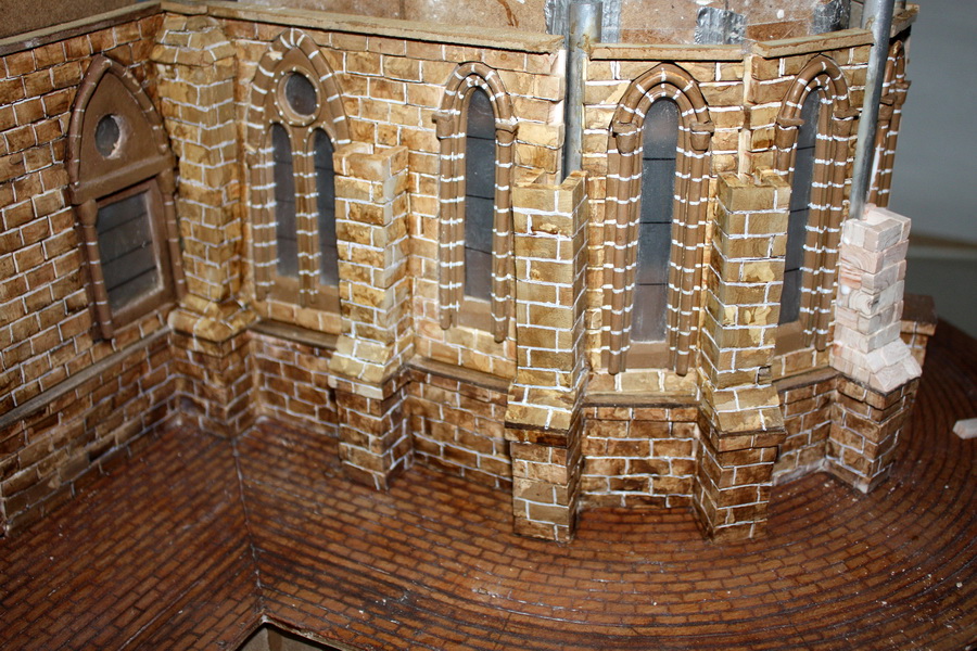 Edificios auxiliares — 5