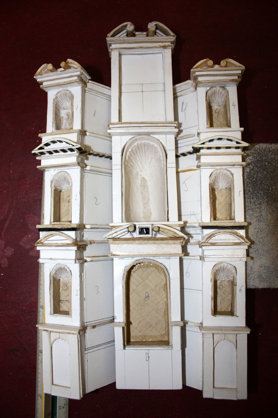 Edificios auxiliares — 10